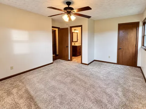 Bedroom - 260 Gardenia Ln, Republic, MO 65738 photo 3 of 3