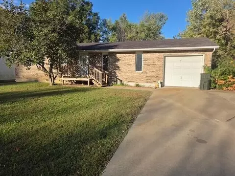 1705 N Washington St, Nevada, MO 64772