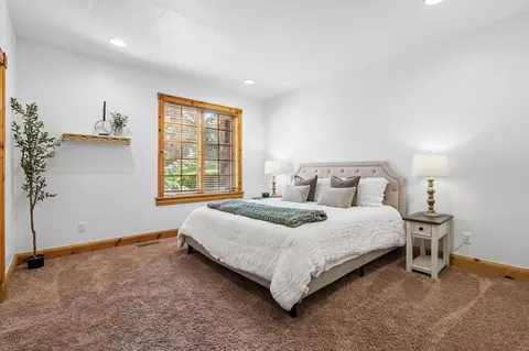 Bedroom - 4827 S Landon Ct, Springfield, MO 65810 photo 5 of 11