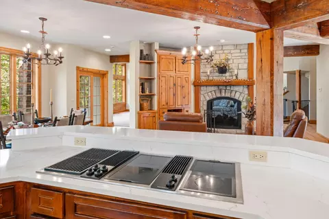 Kitchen - 4827 S Landon Ct, Springfield, MO 65810 photo 6 of 6