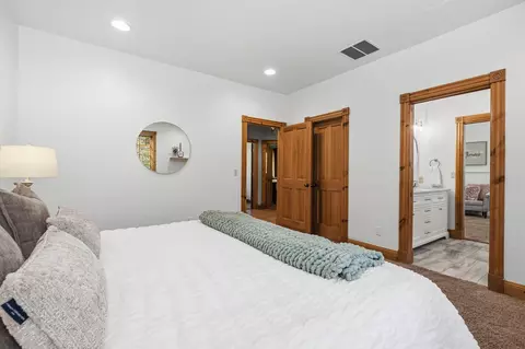 Bedroom - 4827 S Landon Ct, Springfield, MO 65810 photo 4 of 11