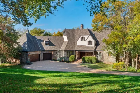 Exterior - 4827 S Landon Ct, Springfield, MO 65810 photo 2 of 16