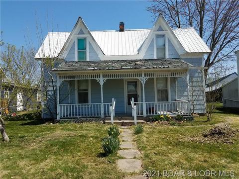202 Maple St N, Stover, MO 65078 photo 1