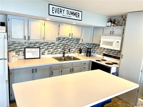24916 Leona Ln, Versailles, MO 65084 photo 1