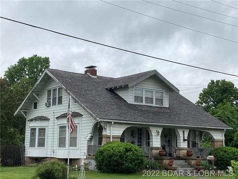 201 Maple St S, Versailles, MO 65084 photo 1