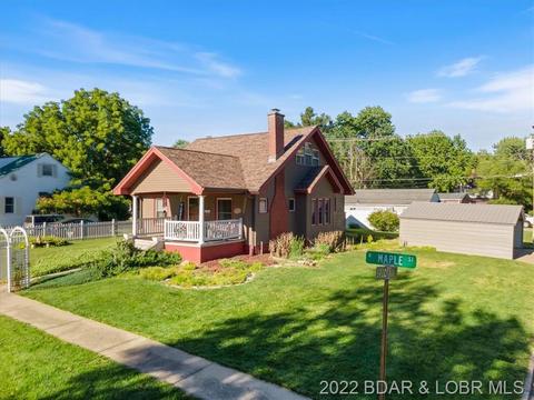 402 Maple St N, Eldon, MO 65026 photo 1
