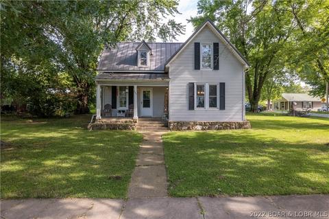 509 Mcnair St E, Versailles, MO 65084 photo 1