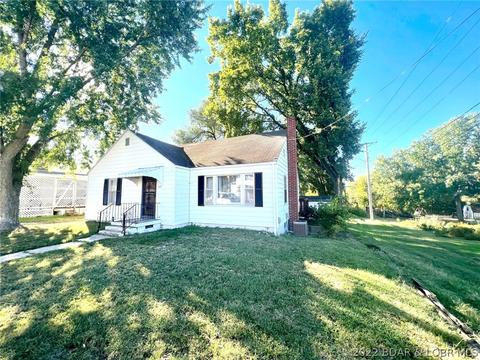 502 W 2nd St, Stover, MO 65078 photo 1