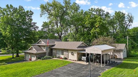 703 Vernon Dr, Eldon, MO 65026 photo 1