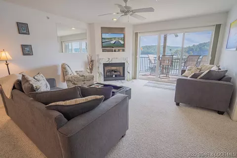 521 Park Pl #2B, Kaiser, MO 65047 photo 1