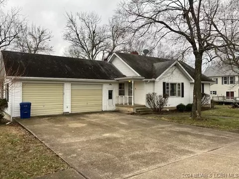 206 Green St E, Versailles, MO 65084 photo 1