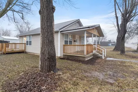 133 8th St, Eldon, MO 65026 photo 1