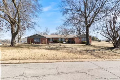 910 Sunnyview Cir, Eldon, MO 65026 photo 1