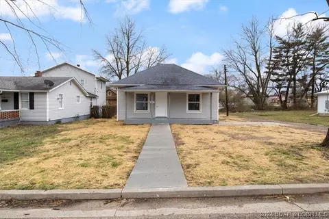 222 3rd St W, Eldon, MO 65026 photo 1