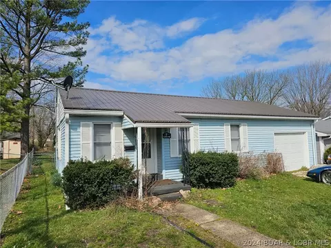 513 Ross St S, Versailles, MO 65084 photo 1