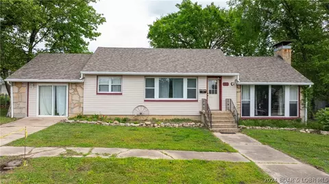 305 W Newton St, Eldon, MO 65026 photo 1