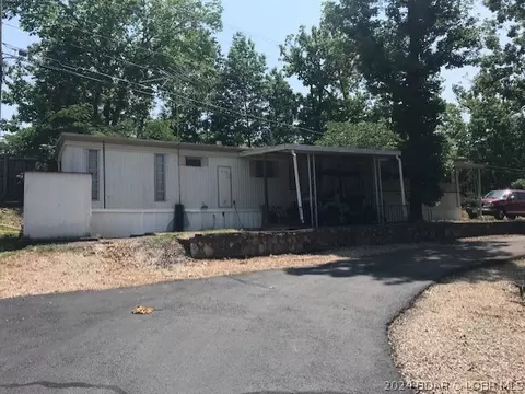 50 Betlo Park Ln, Sunrise Beach, MO 65079