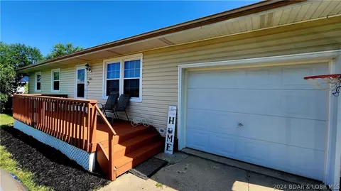 1104 W Clay Rd, Versailles, MO 65084 photo 1