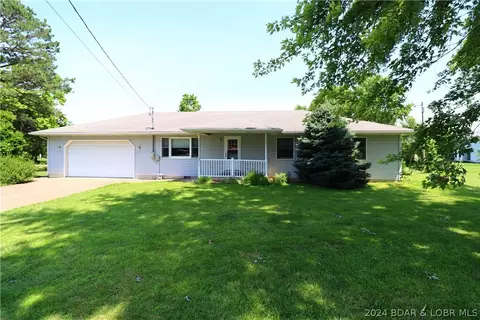 413 W Dekalb, Versailles, MO 65084 photo 1