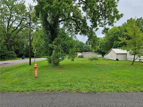 102 Walnut St, Eldon, MO 65026 photo 1
