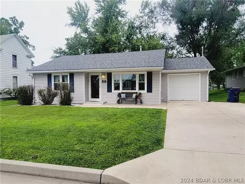 227 Cooper St, Tipton, MO 65081 photo 1