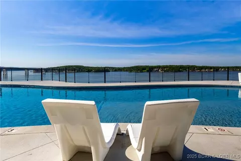 100 Blue Heron Hl #108, Lake Ozark, MO 65049