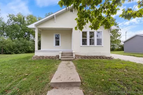 410 8th St, Eldon, MO 65026 photo 1