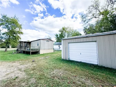519 N Monroe, Versailles, MO 65084 photo 1