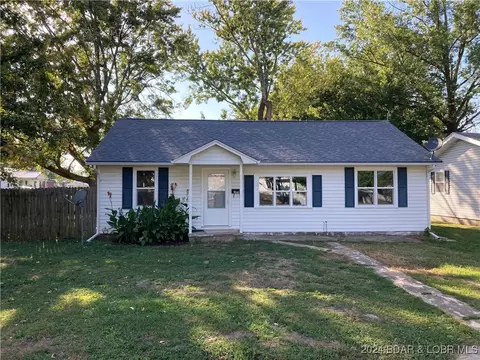 309 Ross St S, Versailles, MO 65084 photo 1