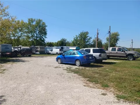 705 W 4th St, Stover, MO 65078 photo 1