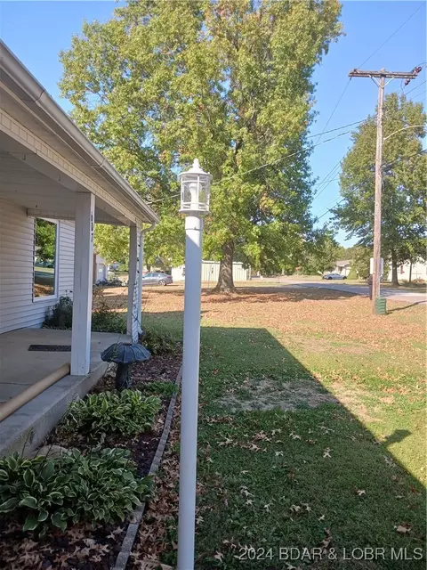 Exterior - 607 N Hughes Ave, Stover, MO 65078 photo 4 of 10