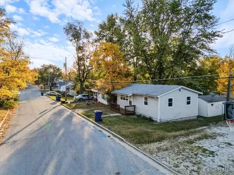 410 High St, Eldon, MO 65026 photo 1