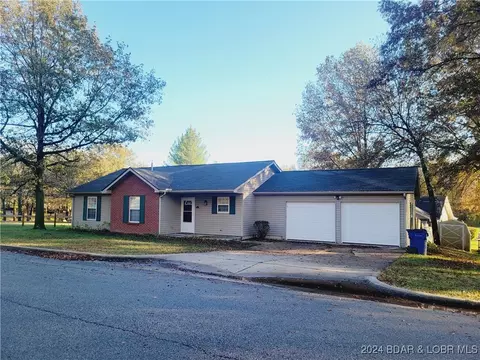 206 Wade Blvd, Tipton, MO 65081 photo 1