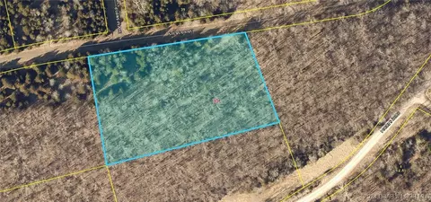 3058 Steve Dr, Edwards, MO 65326