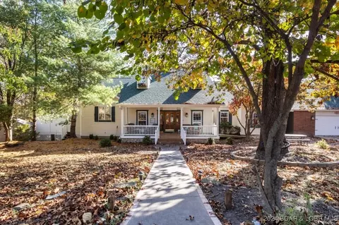 6334 Red Barn Rd, Osage Beach, MO 65065