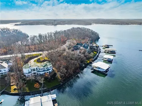 49 Regency Cv, Four Seasons, MO 65049
