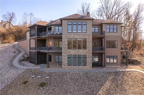 80 Crescent Blf, Camdenton, MO 65020 photo 1