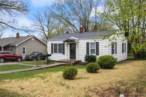 307 Chestnut St N, Eldon, MO 65026 photo 1