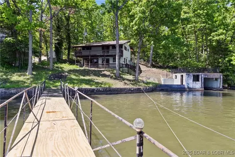 1389 Greenview Dr, Camdenton, MO 65020 photo 1
