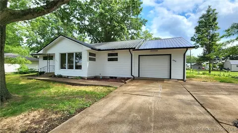 602 E Della St, Versailles, MO 65084 photo 1