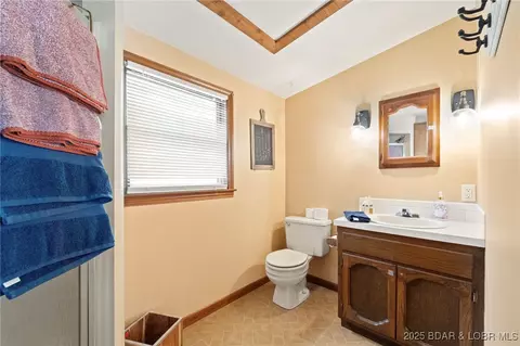 Bath - 805 Robin Hood Ln, Roach, MO 65787 photo 2 of 2