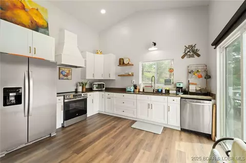 Kitchen - 805 Robin Hood Ln, Roach, MO 65787 photo 2 of 5