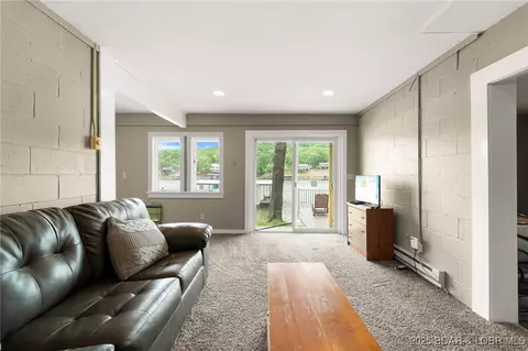 Living - 805 Robin Hood Ln, Roach, MO 65787 photo 4 of 5