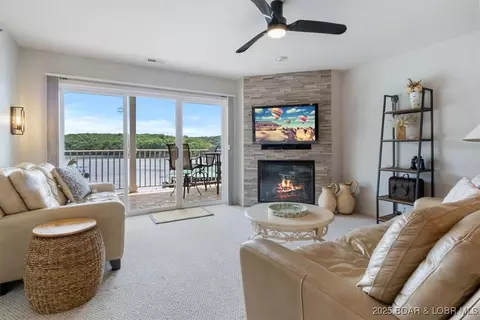 4800 Eagleview Dr #115B, Osage Beach, MO 65065 photo 1