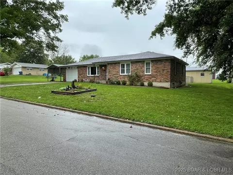 111 W Haynes St, Eldon, MO 65026 photo 1