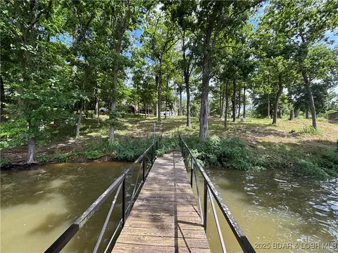 218 Chipmunk Dr, Edwards, MO 65326 photo 1