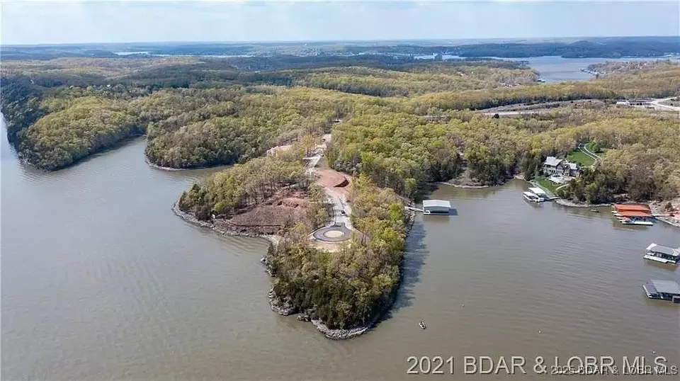  504 Forest Trce, Sunrise Beach, MO 65079 photo 2