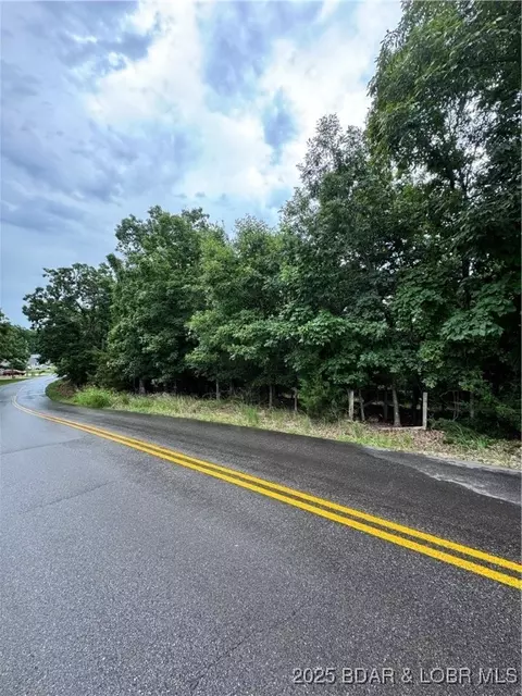 tbd Wavy Leaf Dr, Linn Creek, MO 65052