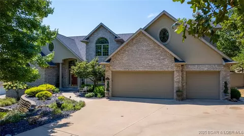 1295 Cayman Dr, Osage Beach, MO 65065