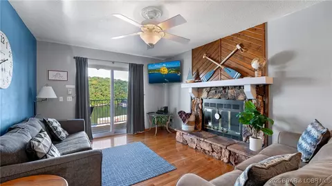 20 Wheel House Ct #4B, Lake Ozark, MO 65049